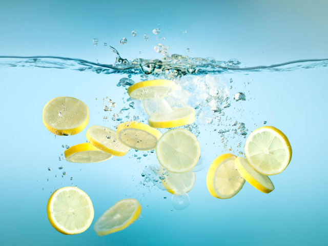 Top 7 Benefits of Drinking Lemon Water in the Morning